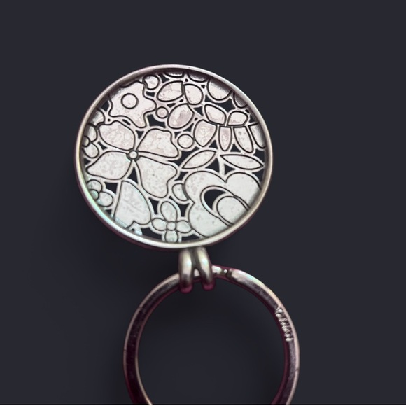 Brighton vintage Floral Keychain - Picture 2 of 4